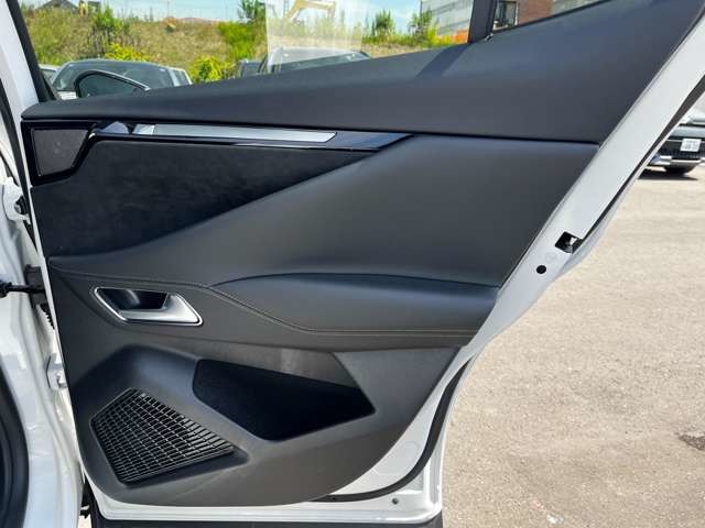 シトロエン ＤＳ４ エトワール ブルーＨＤＩ ディーゼルターボ R7年 (東北) 99