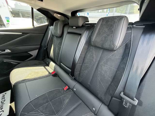 シトロエン ＤＳ４ エトワール ブルーＨＤＩ ディーゼルターボ R7年 (東北) 99