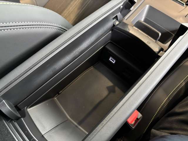 プジョー ４０８ ＧＴ　ハイブリッド R7年 (東北) 99