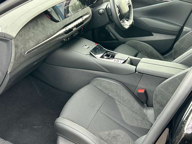 シトロエン ＤＳ４ エトワール ブルーＨＤＩ ディーゼルターボ R7年 (東北) 99