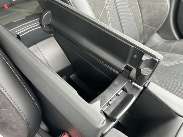 シトロエン ＤＳ４ エトワール ブルーＨＤＩ ディーゼルターボ R7年 (東北) 99