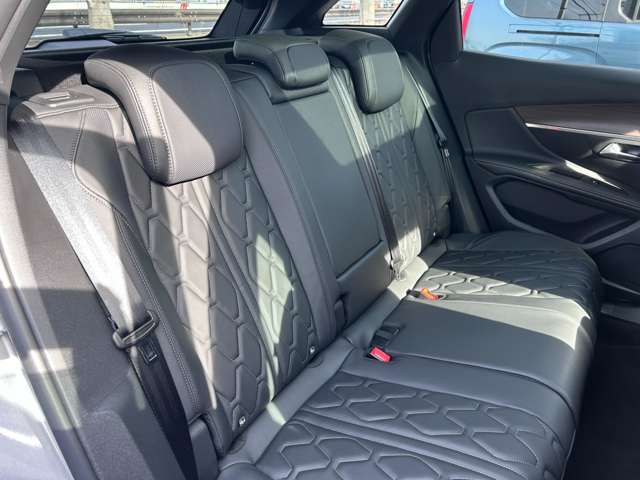 プジョー ３００８ ＧＴ　エグゼクティブエディション R6年 (東北) 99