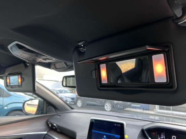 プジョー ３００８ ＧＴ　エグゼクティブエディション R6年 (東北) 99