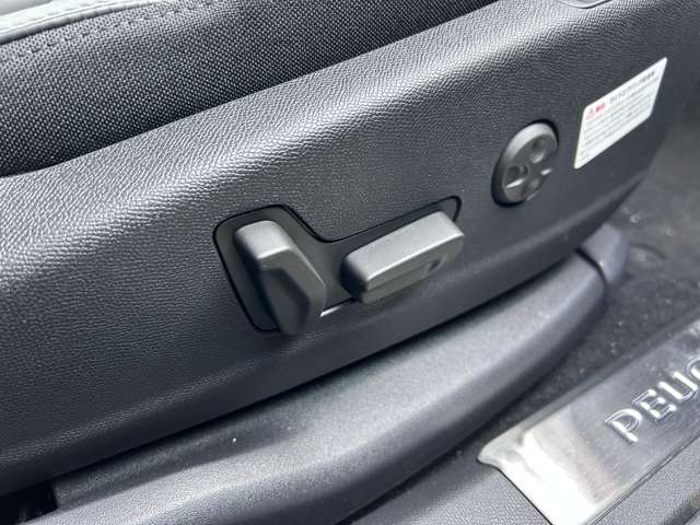 プジョー ３００８ ＧＴ　エグゼクティブエディション R6年 (東北) 99