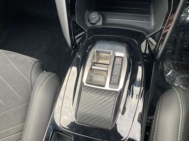 プジョー ＳＵＶ ２００８ ＧＴ ブルーＨＤＩ ディーゼルターボ R7年 (東北) 99