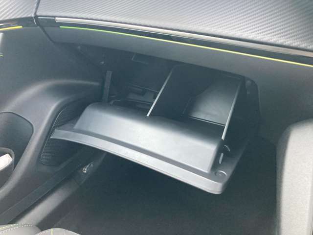 プジョー ＳＵＶ ２００８ ＧＴ ブルーＨＤＩ ディーゼルターボ R7年 (東北) 99