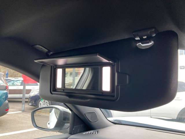 プジョー ＳＵＶ ２００８ ＧＴ ブルーＨＤＩ ディーゼルターボ R7年 (東北) 99