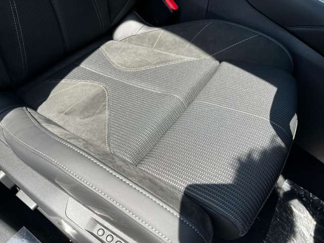 シトロエン ＤＳ４ エトワール ブルーＨＤＩ ディーゼルターボ R7年 (東北) 99