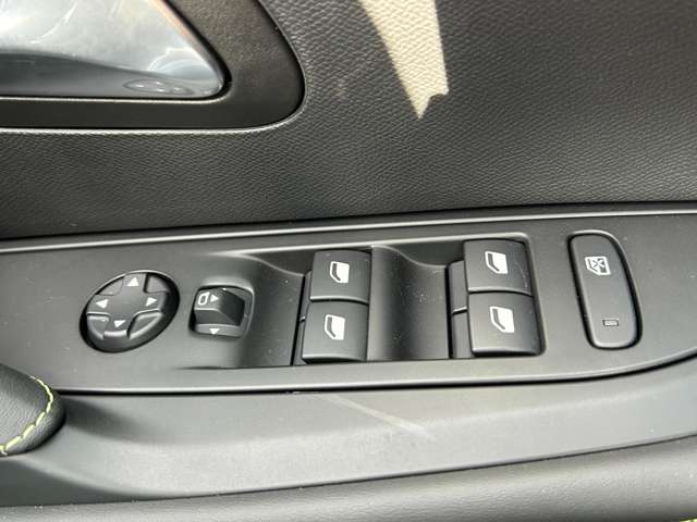 プジョー ｅ−２０８ ＧＴ R6年 (東北) 99