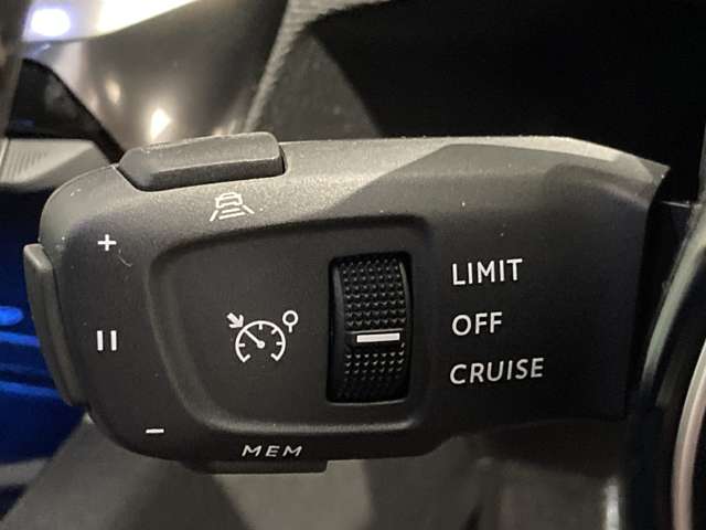 プジョー ３００８ ＧＴ　エグゼクティブエディション R6年 (東北) 99