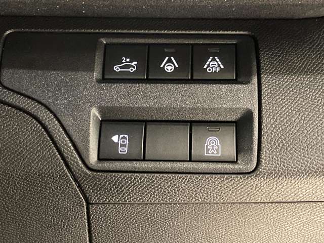 プジョー ３００８ ＧＴ　エグゼクティブエディション R6年 (東北) 99