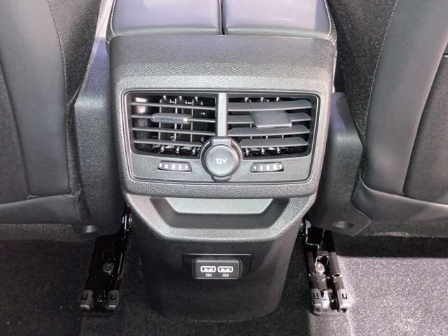 プジョー ３００８ ＧＴ　エグゼクティブエディション R6年 (東北) 99