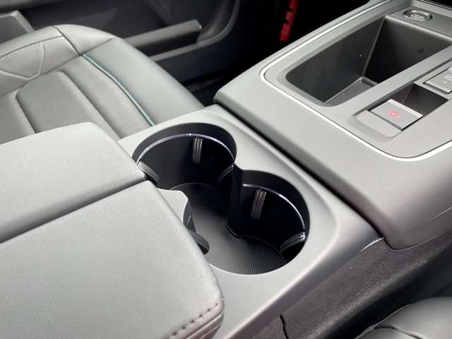 シトロエン Ｃ５　エアクロス　ＳＵＶ　ＰＨＥＶ マックス プラグインハイブリッド R6年 (東北) 99