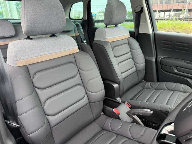 シトロエン Ｃ３　エアクロス　ＳＵＶ エディション ノアール ブルーＨＤＩ ディーゼルターボ R7年 (東北) 99