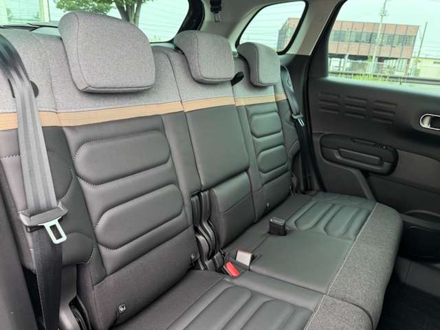 シトロエン Ｃ３　エアクロス　ＳＵＶ エディション ノアール ブルーＨＤＩ ディーゼルターボ R7年 (東北) 99