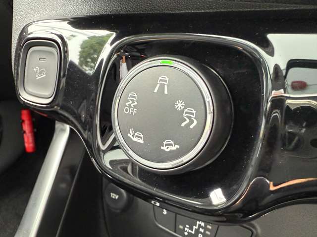 シトロエン Ｃ３　エアクロス　ＳＵＶ エディション ノアール ブルーＨＤＩ ディーゼルターボ R7年 (東北) 99