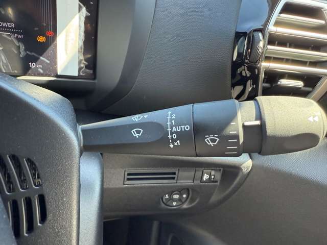 シトロエン Ｃ４ マックス　ハイブリッド R7年 (東北) 99