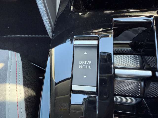 シトロエン Ｃ４ マックス　ハイブリッド R7年 (東北) 99