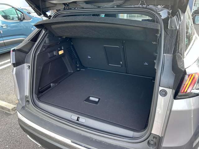 プジョー ３００８ ＧＴ　エグゼクティブエディション R6年 (東北) 99