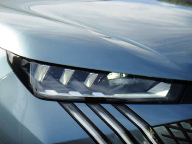 プジョー ３００８ ＧＴ アルカンタラパッケージ ハイブリッド R7年 (東北) 99