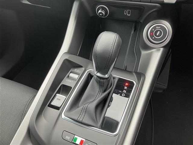 アルファロメオ トナーレ ハイブリッド ヴェローチェ R5年 (東北) 99