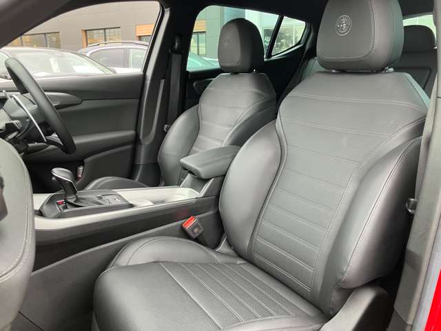 アルファロメオ トナーレ ハイブリッド ヴェローチェ R5年 (東北) 99