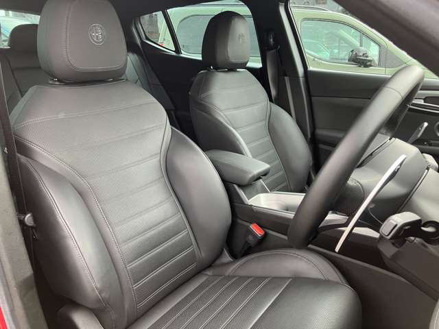 アルファロメオ トナーレ ハイブリッド ヴェローチェ R5年 (東北) 99