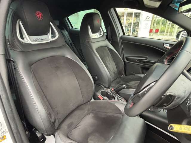 アルファロメオ ジュリエッタ ヴェローチェ H30年 (東北) 99