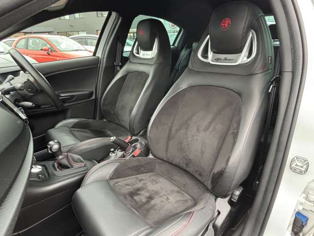 アルファロメオ ジュリエッタ ヴェローチェ H30年 (東北) 99