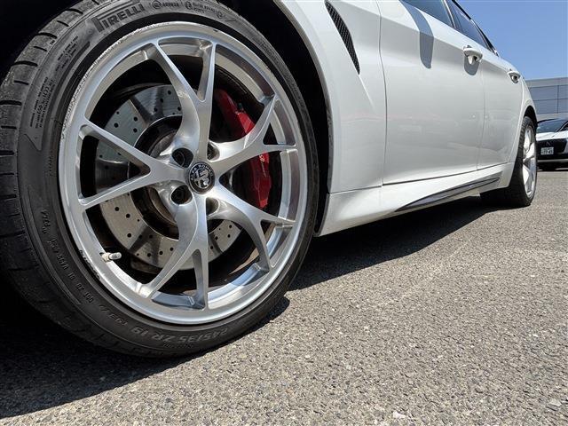 アルファロメオ ジュリア クアドリフォリオ　アルジェント H30年 (東北) 99