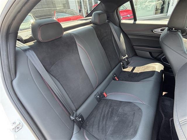 アルファロメオ ジュリア クアドリフォリオ　アルジェント H30年 (東北) 99