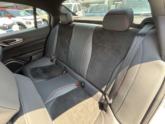 アルファロメオ ジュリア クアドリフォリオ　アルジェント H30年 (東北) 99