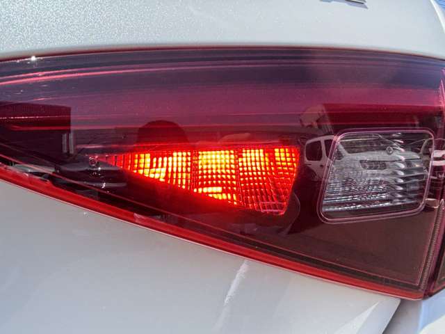 アルファロメオ ジュリア クアドリフォリオ　アルジェント H30年 (東北) 99