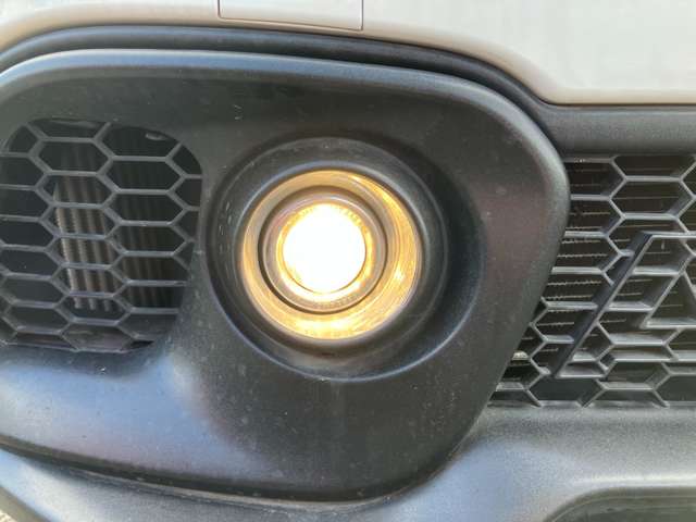 アバルト ５９５ １．４ H30年 (東北) 99