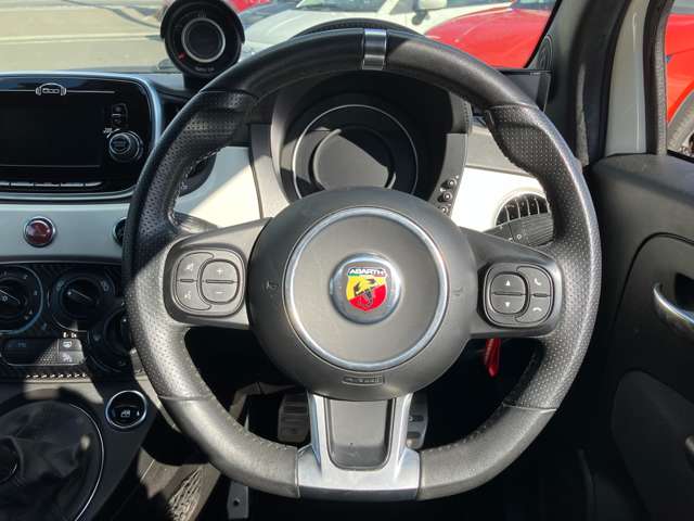 アバルト ５９５ １．４ H30年 (東北) 99