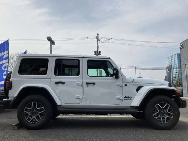 ジープ ラングラー　アンリミテッド アンリミテッド サハラ ４ＷＤ R7年 (東北) 99