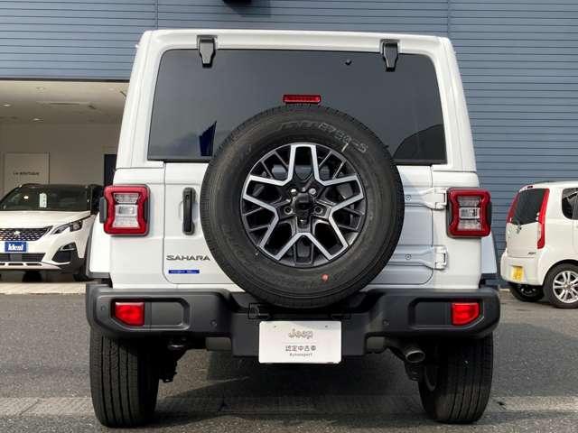 ジープ ラングラー　アンリミテッド アンリミテッド サハラ ４ＷＤ R7年 (東北) 99