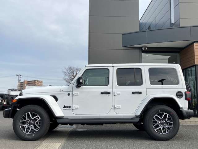 ジープ ラングラー　アンリミテッド アンリミテッド サハラ ４ＷＤ R7年 (東北) 99