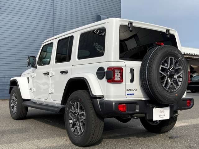 ジープ ラングラー　アンリミテッド アンリミテッド サハラ ４ＷＤ R7年 (東北) 99