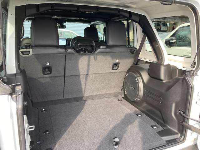 ジープ ラングラー　アンリミテッド アンリミテッド サハラ ４ＷＤ R7年 (東北) 99