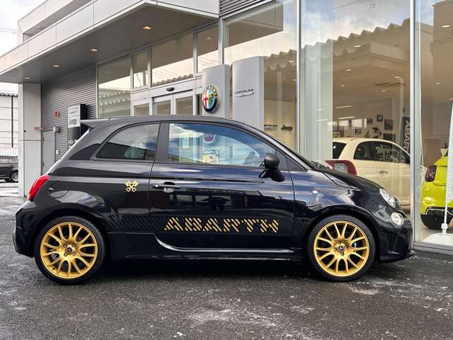 アバルト ６９５セッタンタチンクエ アニヴェルサーリオ １．４ R7年 (東北) 99