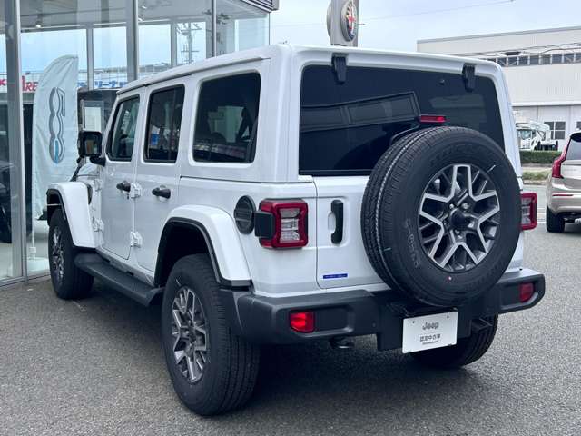 ジープ ラングラー　アンリミテッド アンリミテッド サハラ ４ＷＤ R7年 (東北) 99