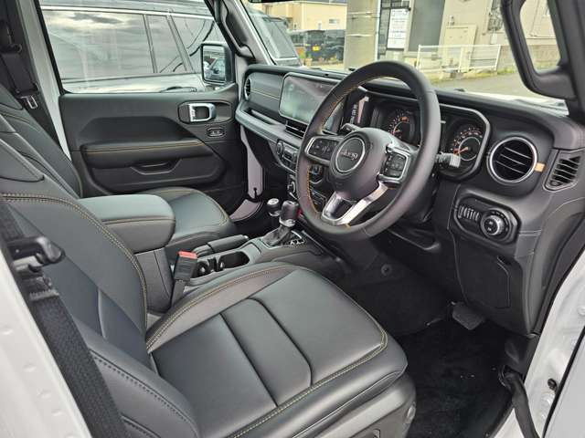 ジープ ラングラー　アンリミテッド アンリミテッド サハラ ４ＷＤ R7年 (東北) 99