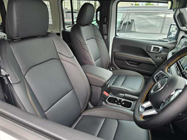 ジープ ラングラー　アンリミテッド アンリミテッド サハラ ４ＷＤ R7年 (東北) 99