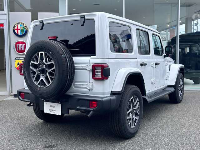 ジープ ラングラー　アンリミテッド アンリミテッド サハラ ４ＷＤ R7年 (東北) 99