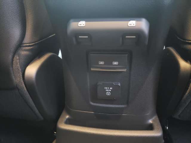 ジープ ラングラー　アンリミテッド アンリミテッド サハラ ４ＷＤ R7年 (東北) 99