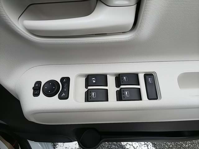 ダイハツ ムーヴ　キャンバス ６６０ ストライプス Ｘ R7年 (関東) 99