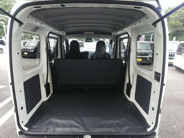 ダイハツ ハイゼットカーゴ ６６０ デラックス R7年 (関東) 99