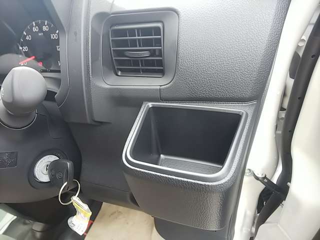 ダイハツ ハイゼットカーゴ ６６０ デラックス R7年 (関東) 99