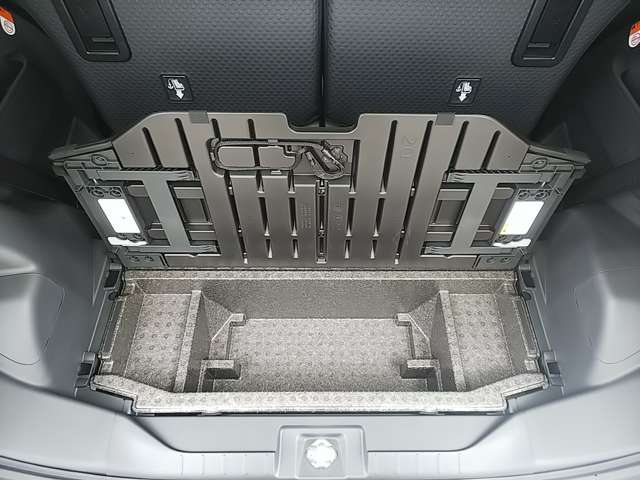 ダイハツ タント ６６０ ファンクロス R7年 (関東) 99